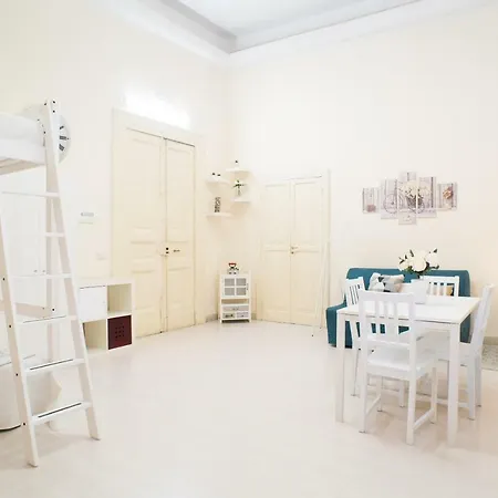 Casa Napoletana - Alighieri نابولي